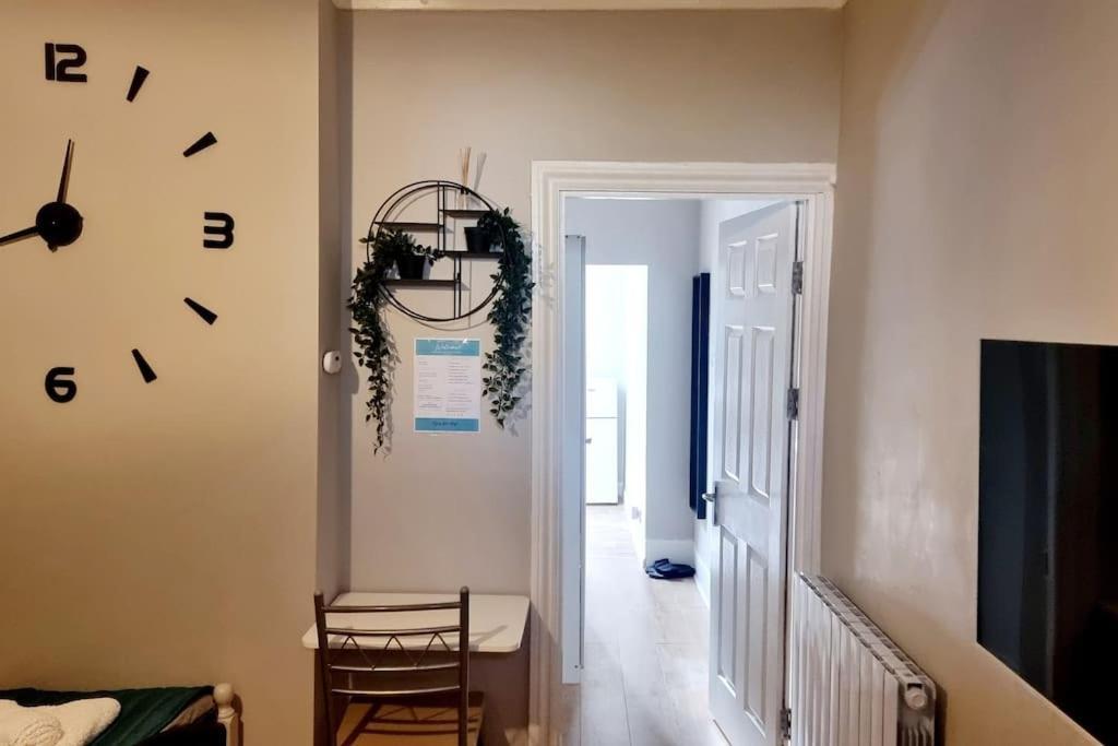 Stylish Apartment, Self Check-In, Ideal 4 Contractors, 25Mins To Gatwick Airport Thornton Heath Luaran gambar